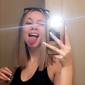 Meet your Posher, Alex